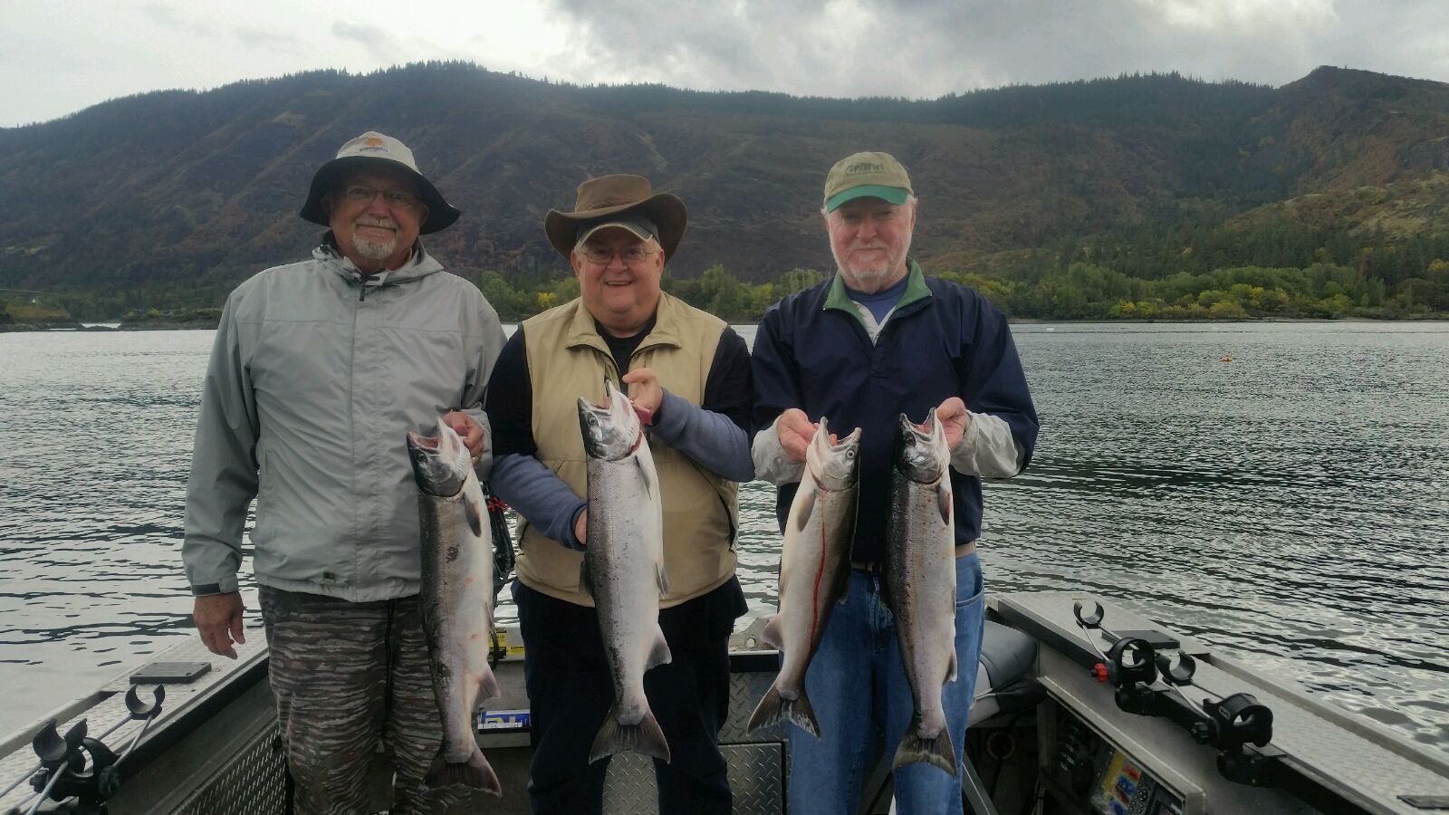 Terry Let's Dan & Ron Hold Some of His Fish on the Columbia River