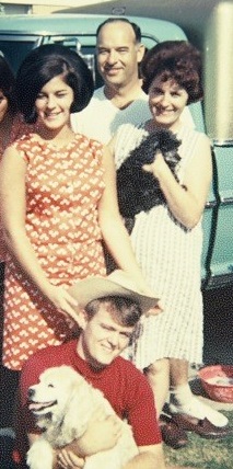 Terry, Jo Ann, Dick & Willa and the pups